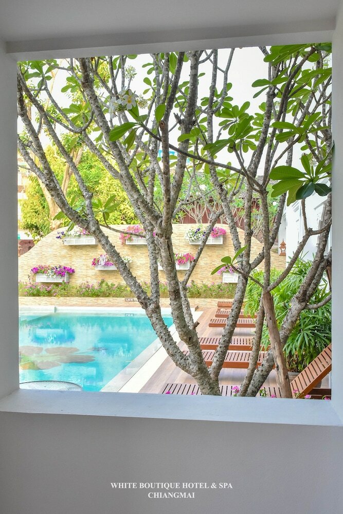 White Boutique Hotel And Spa