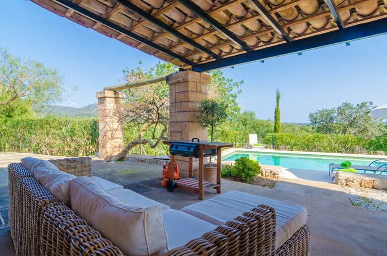 Villa Son Barbot (Can Robi Nou)