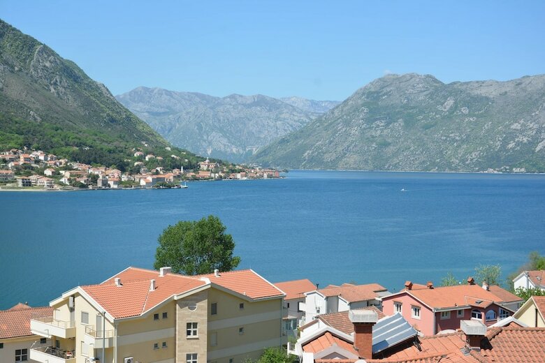 Apartments Dobrotski Dvori