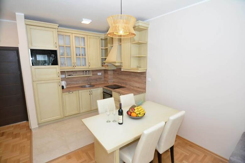 Apartments Dobrotski Dvori
