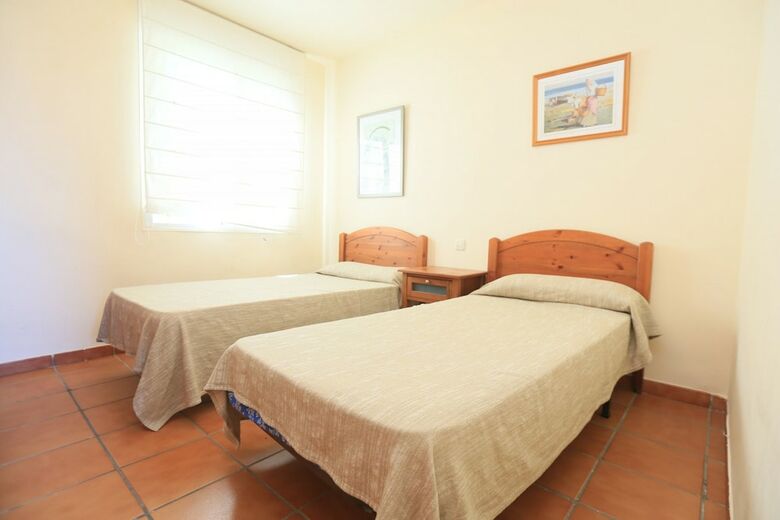 Casa Adosada Para 8 Personas En Miami Playa