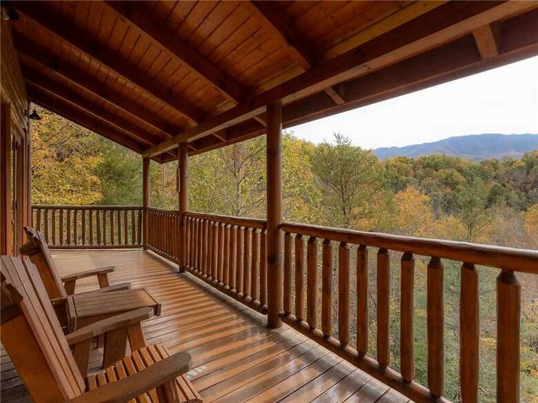 Cabana Changes In Latitude 4 Bedroom Home With Hot Tub