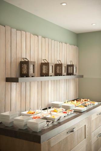 Hostal Hotel Strand Am K�nigshafen