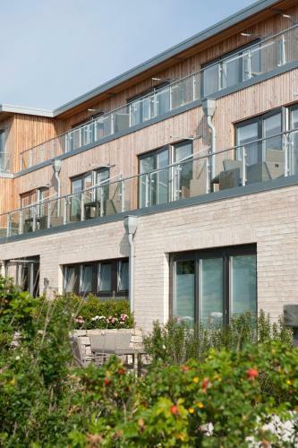Hostal Hotel Strand Am K�nigshafen