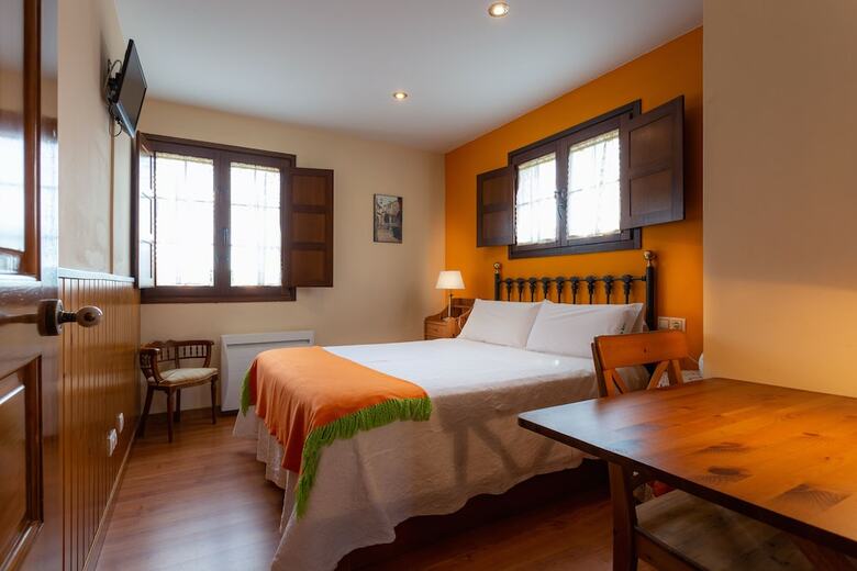 Apartamentos Rurales Villa de Sa�n