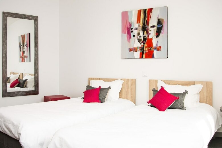 Hotel Chambres D'h�tes Les Pirondeaux