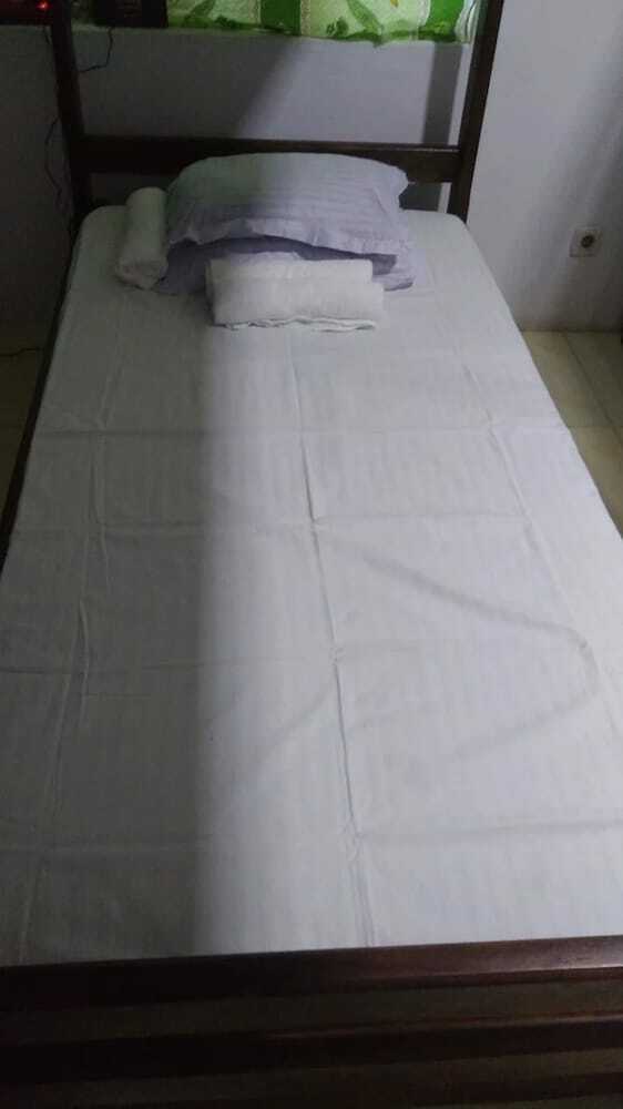 Hostal D&j Stamford Hotel