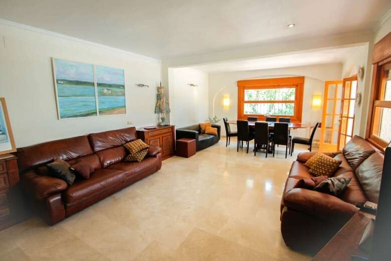 Villa Luisa - Holiday Home With Swimming Pool