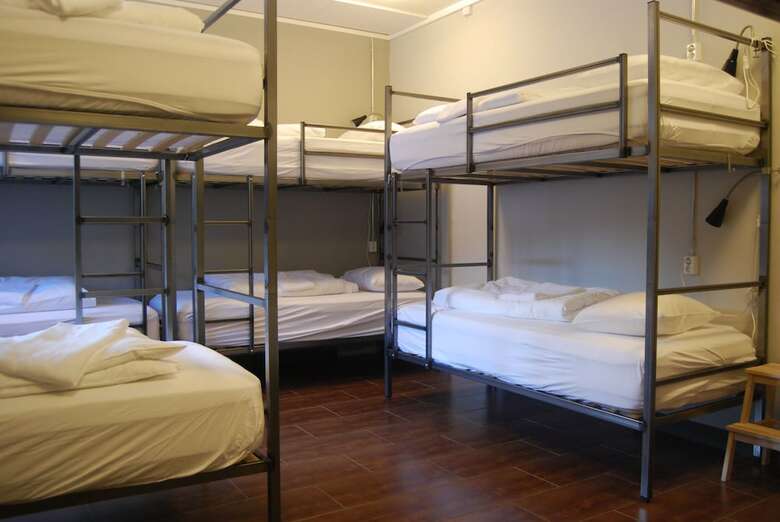 Hostal Teh�si� Hostel