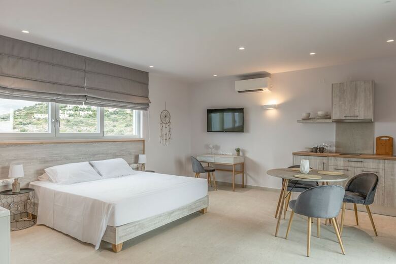 Eva Apartments