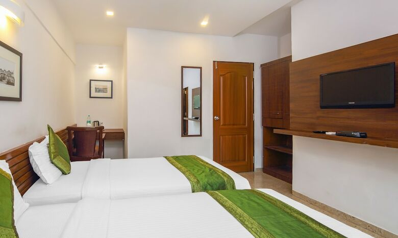 Hotel Treebo Swamini Niwas