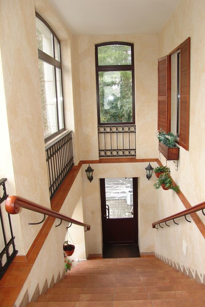 Hotel Sverdlova 27