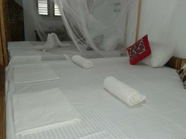 Star Rest Beach Hotel Arugambay