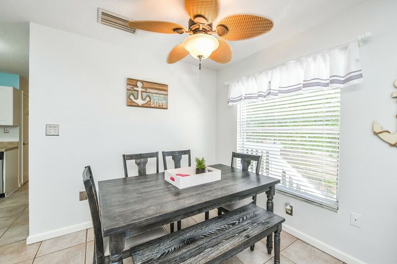 Apartamentos Lj's Cottages By Beachside Management