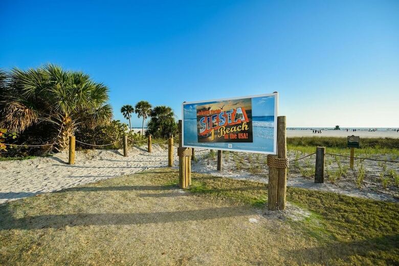 Apartamentos Lj's Cottages By Beachside Management