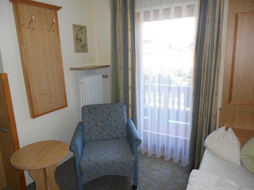 Hostal G�stehaus Wei�es R�ssl