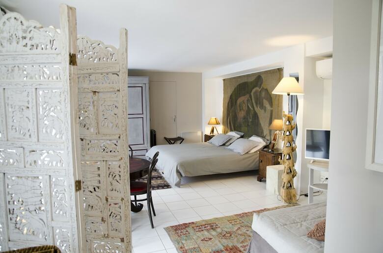 Bed & Breakfast L?�l�phant De Vaugines