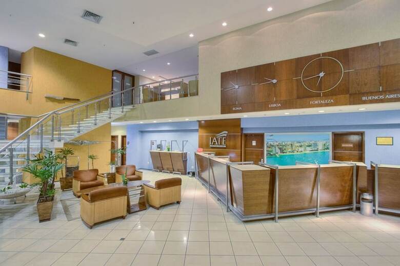 Iate Plaza Hotel
