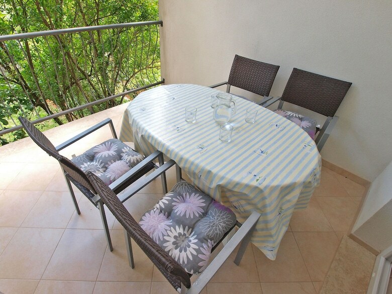 Apartments Romano 1099