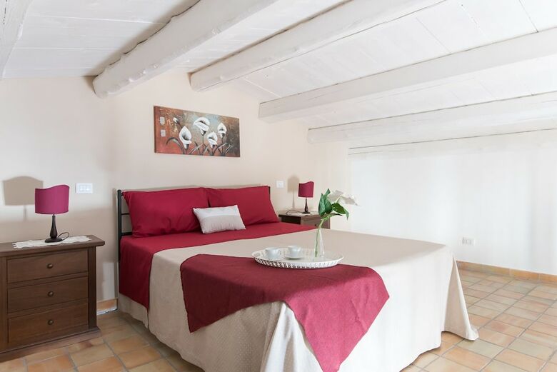 La Gorgone Ortigia Apartments