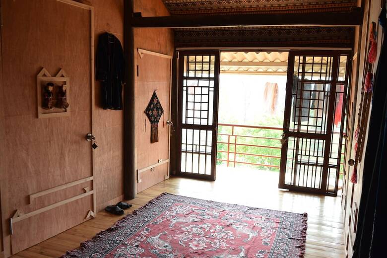 Hostal Bac Ha Eco Homestay - Hostel