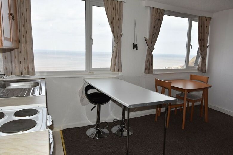 Marlborough Seafront Holiday Apartments