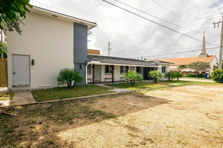 Apartamentos Costa Este Beach Vacation