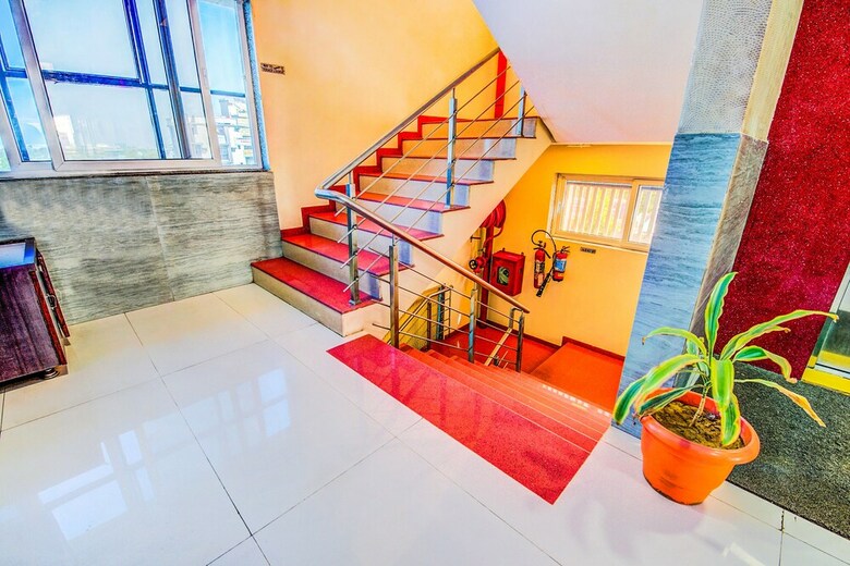 Fabhotel Hotel Kohinoor Plaza