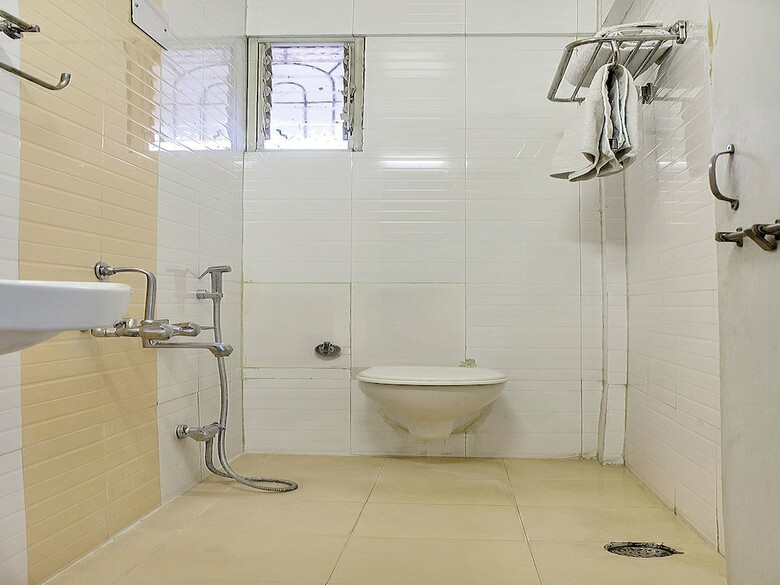 Oyo 10678 Hotel Nandanvan