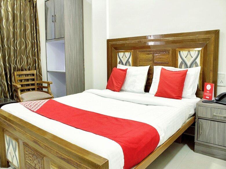 Oyo 10678 Hotel Nandanvan