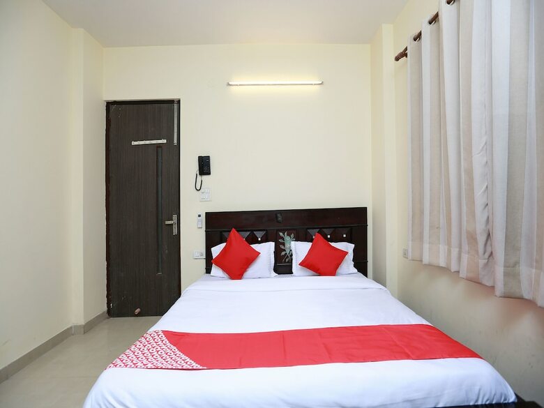 Hotel Oyo 11925 Krishna 26