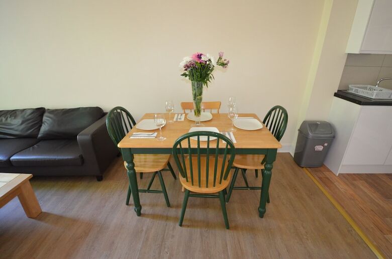 Central Comfort Serviced Apartments