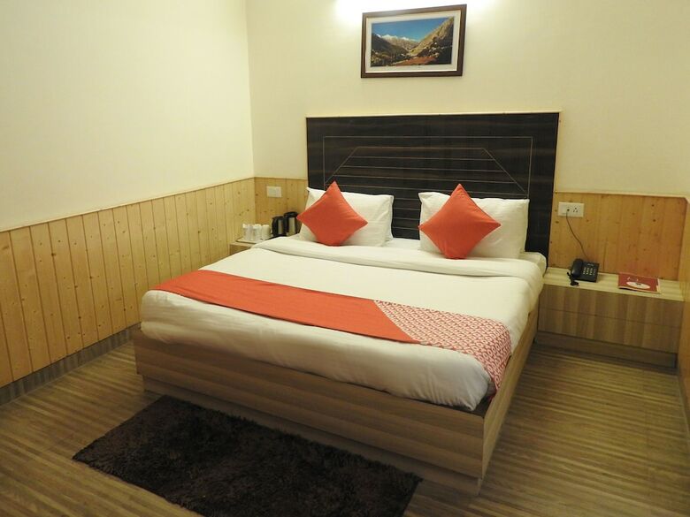 Oyo Flagship 8421 Hotel Seven Hills