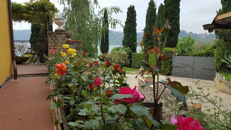 Il Nido Del Falco B&B