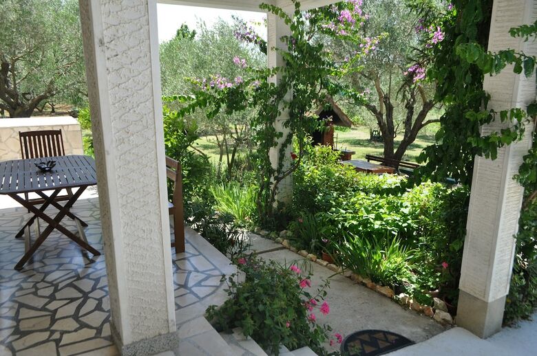 Hotel Dolac Guesthouse