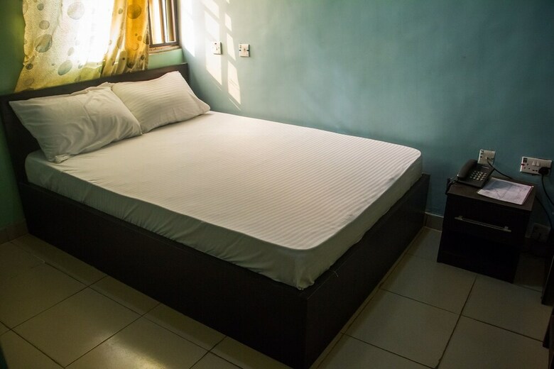 Masbat De-kings Hotel
