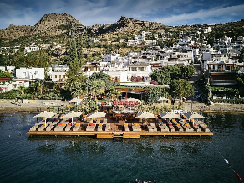 Galen Hotel & Beach
