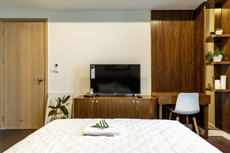Rivergate Apartment