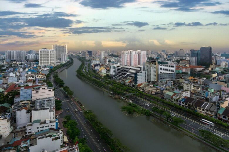 Rivergate Apartment