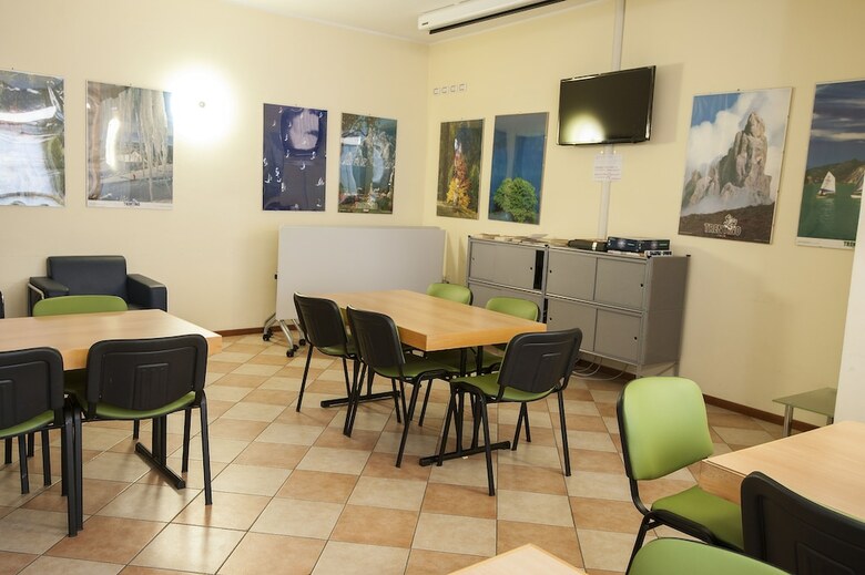 Hostal Ostello Rovereto