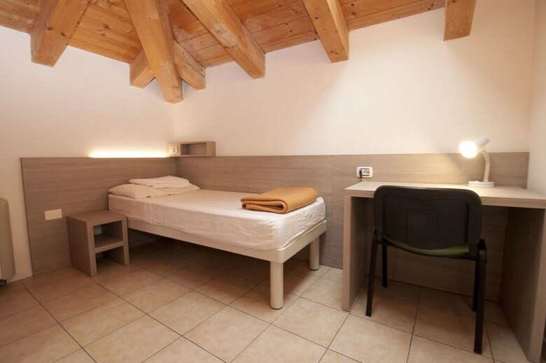 Hostal Ostello Rovereto