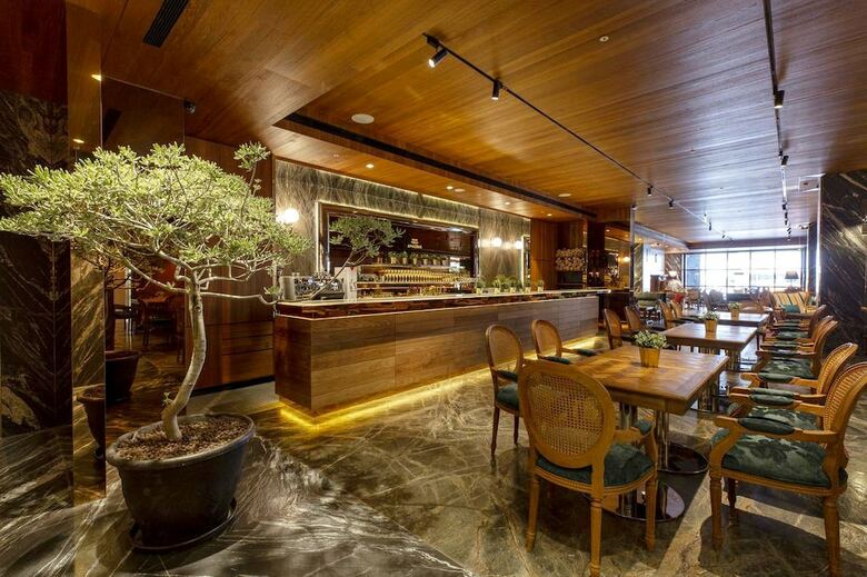 Inhouse Hotel Grand