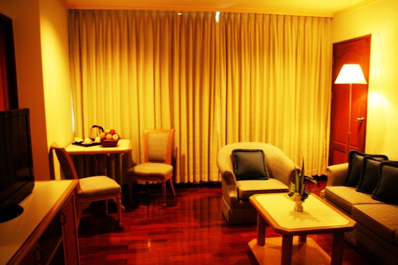 Grand Tower Inn Rama VI Hotel