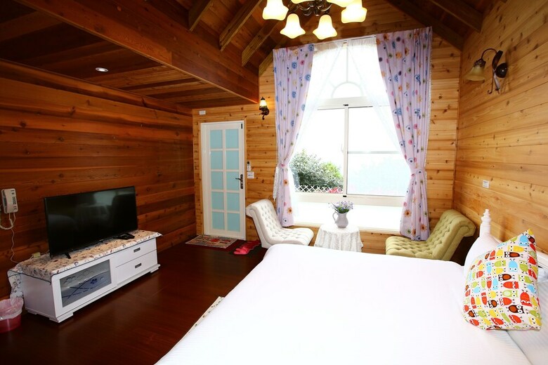 Hotel Sitou Flora's House B&B