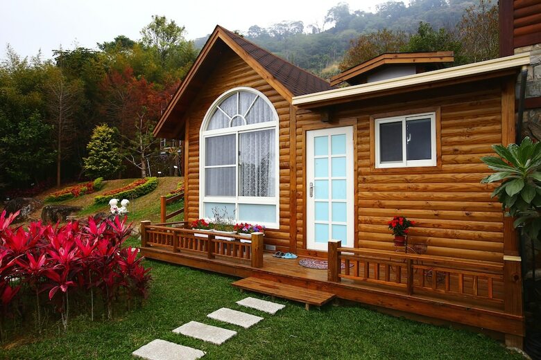 Hotel Sitou Flora's House B&B
