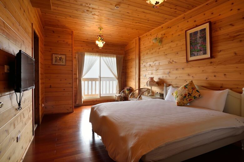 Hotel Sitou Flora's House B&B