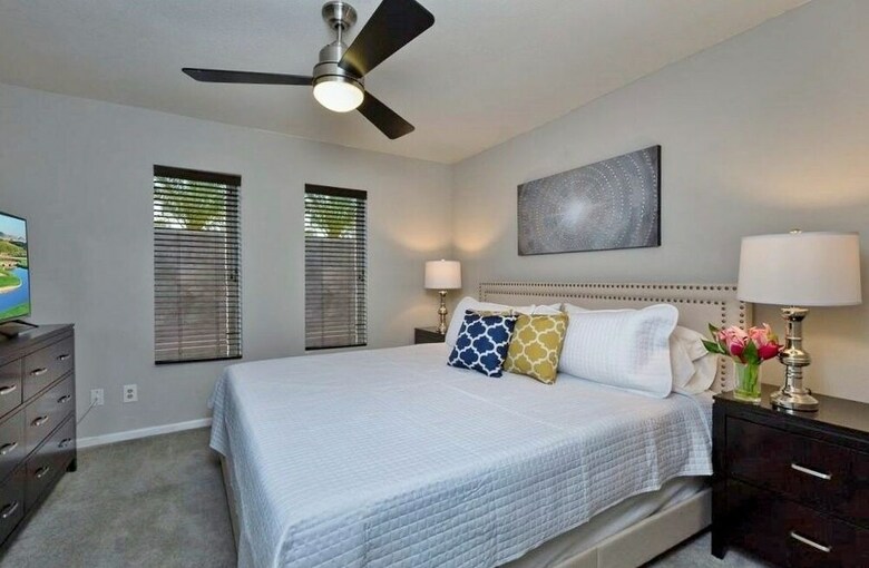 Delcoa Retreat 6br Scottsdale Pool House
