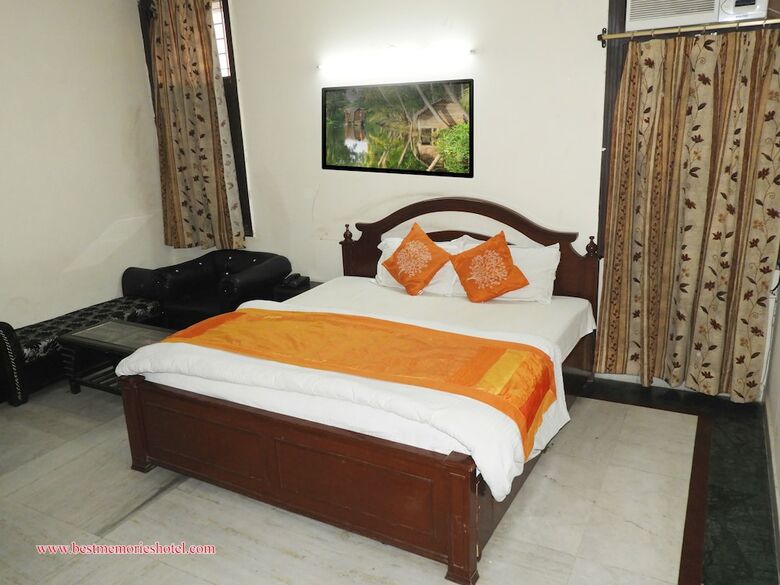Hotel Jana Residency