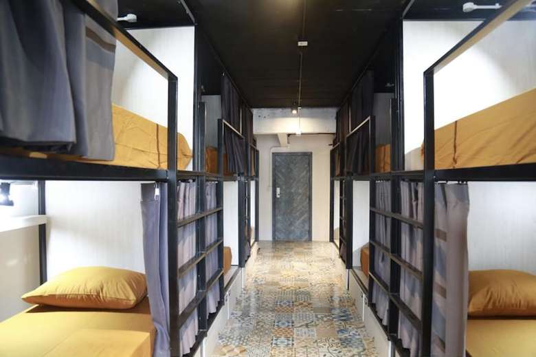 Hostal Ang Mor Lao Poshtel - Adults Only