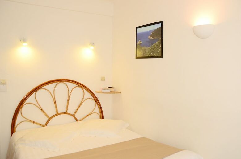 Hotel H�tel L'oustaou